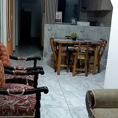 Apartamento Familiar Maral 2-2
