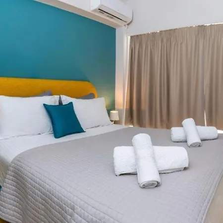 Crown Syntagma Apartment-3