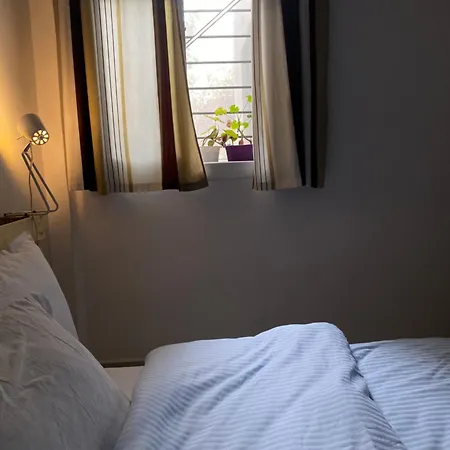 Appart Propre Et Bien Situe-2