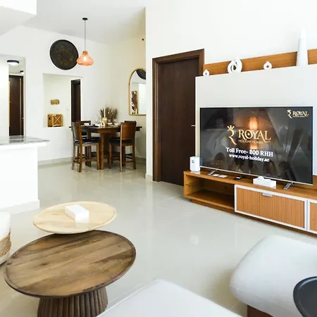 Elegant 1Br Haven - Azure Marina Chic Luxe Escape-3