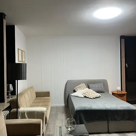Domblick Apartment-2
