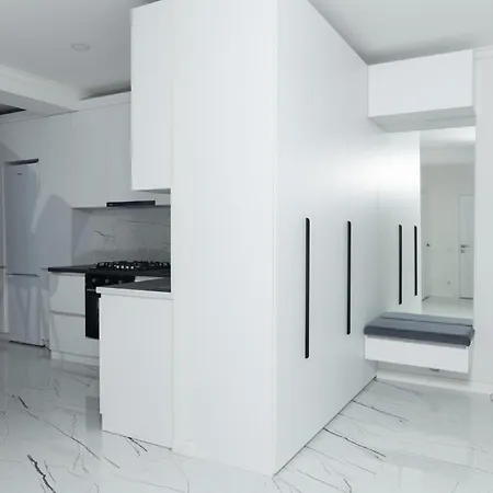 Cozy 1 Bedroom Close To Park-3
