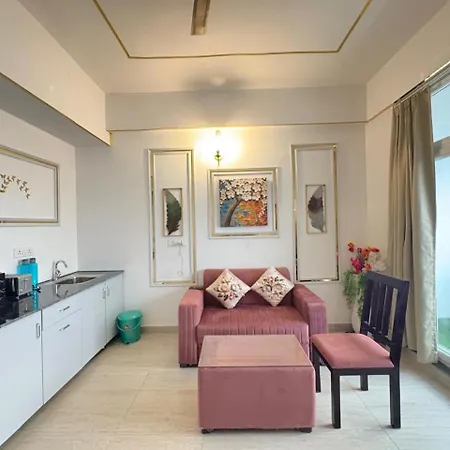 Spectrum Metro Mall 10 1Bhk Apartment Sector 75 Noida With Balcony-3