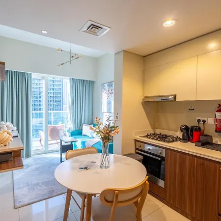Modern 1Br In Business Bay Balcony Pool Access-2