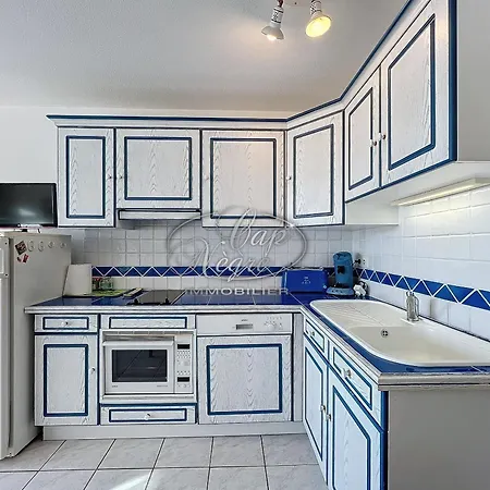Appartement T2 Cabine Duplex 2 Etoiles 4 Personnes A 50 M Plage De Pramousquier-2