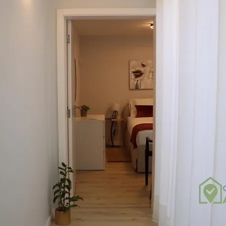 Cantinho Da Bea Guest House-3
