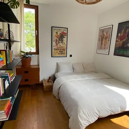 Spacious & Cosy Apartment Center-3