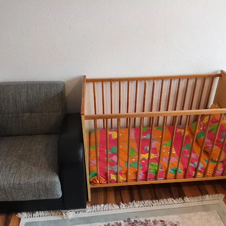 2 Zimmer Wohnung In Ruhiger Lage-2