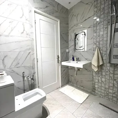 Cosy S2 Apartment Near Lamrsa Beach-2