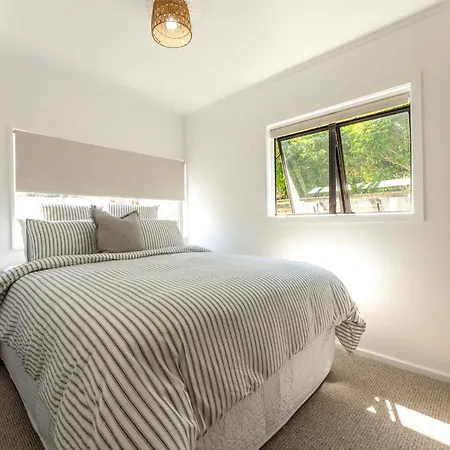 Bach 14 - Stay Waiheke-3