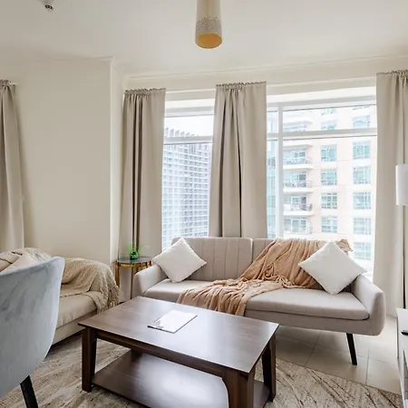 2Br Luxury Apartment In Downtown Opposite Mall And Fountain Entrance-3