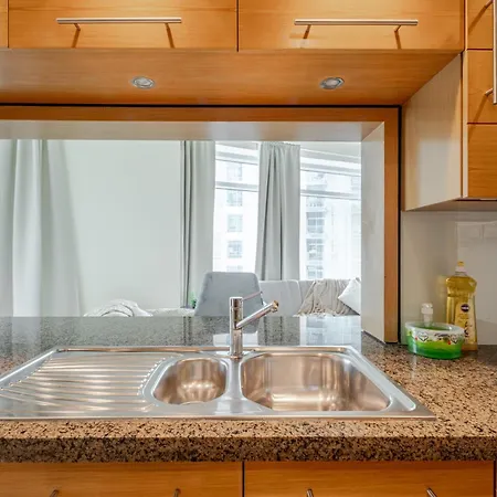 2Br Luxury Apartment In Downtown Opposite Mall And Fountain Entrance-2