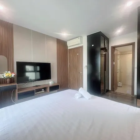 Ha Do Centrosa Building , Ba Thang Hai Street, Distrist 10-3