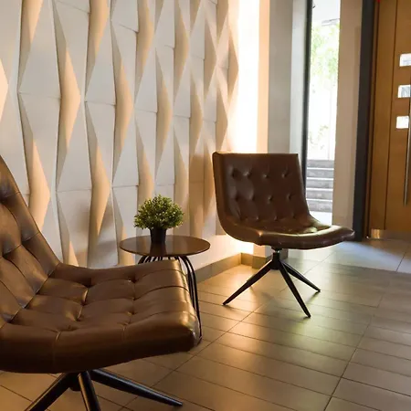 Comfortable Studio Nunoa Metro And Plaza-3