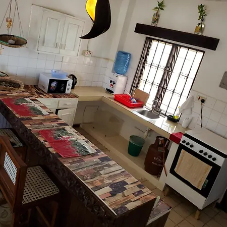 Mavericks Convenient Cozy Loft In Diani'S Cbd-3
