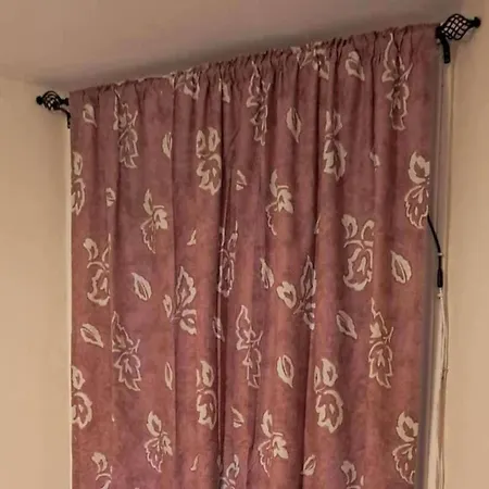 Apartment Sleeps 3 - Garden Pets Welcome-3