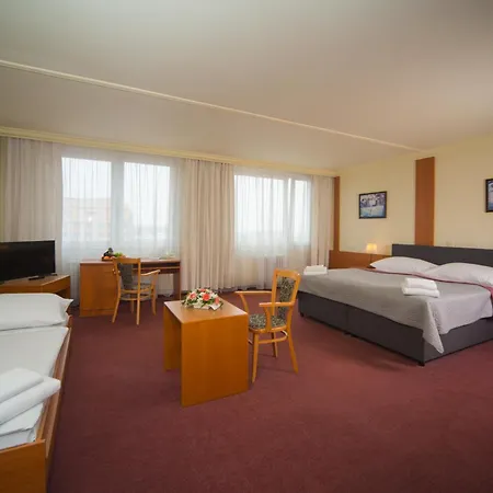 Top Hotel Praha-3