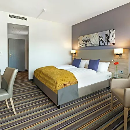 Leonardo Hotel Munich City North-2