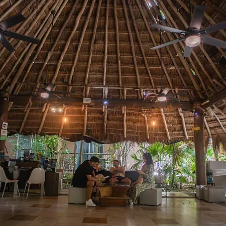 Tukan Hotel Playa Del Carmen-3