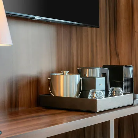 Courtyard By Marriott Amsterdam-2