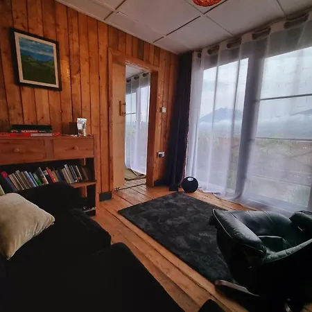 Khaya Nzuri Romantic Hilltop Cabin With Virunga Views-3
