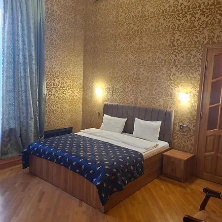 Hotel Jeanne D'Arc Central-3