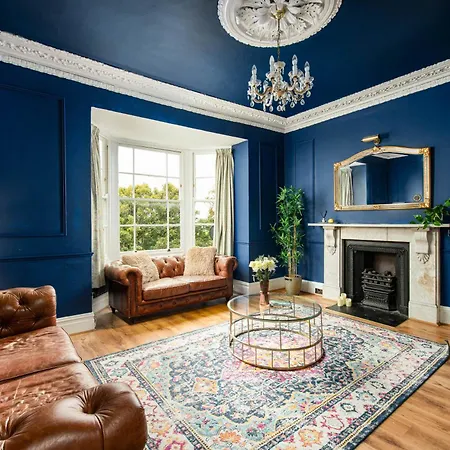 Luxury 2 Bedroom Clifton Duplex-3
