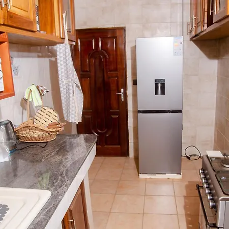 Appartements Meubles Elegants Et Spacieux A Tradex Ahala - Yaounde-2