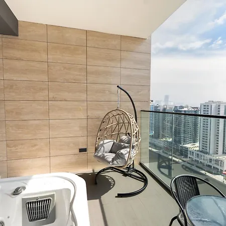 Luxury Trillionaire Studio With Jacuzzi And Canal Views In Business Bay-2