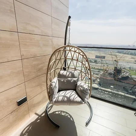 Luxury Trillionaire Studio With Jacuzzi And Canal Views In Business Bay-3