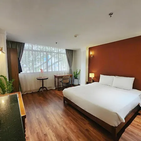 Gemini Saigon-3