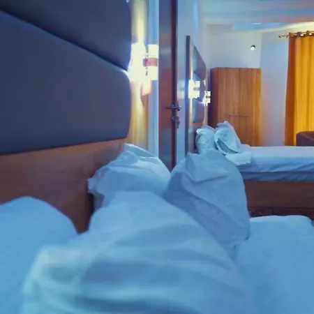 De New Dawn Hotel-3