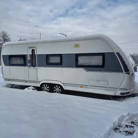 Caravan For Rent-3