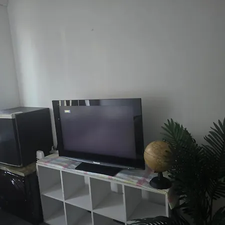 Classical Demi-Apartment Baldivis-3