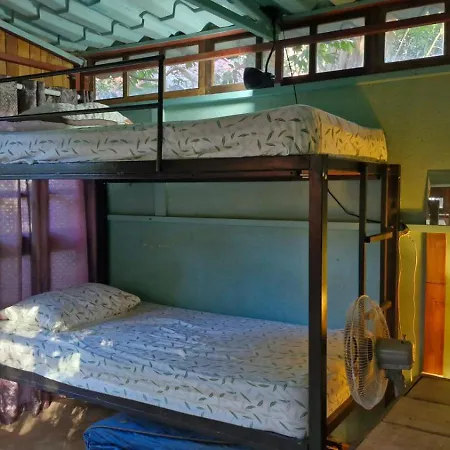 Hostal Con Camas Compartidas - Pachamama Bio-2