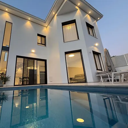 Sea 300 Villa-2