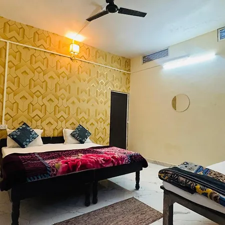 Krishna Paying Guest House-3