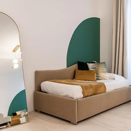 The Heritage Apartment 4 Guests Piazza Di Spagna & Trevi-3