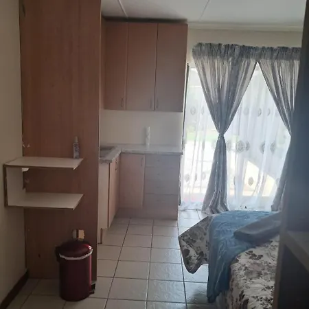 Mukonazwothe Guesthouse-2