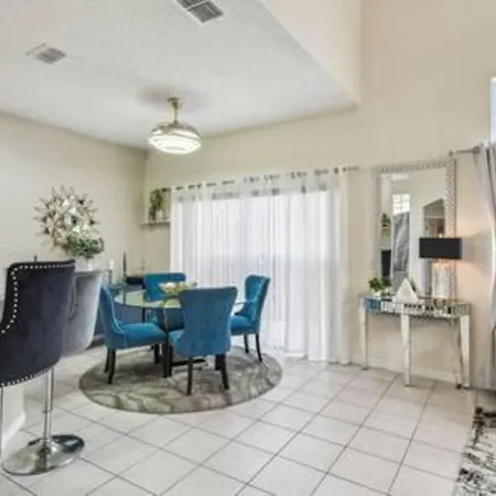 Townhouse 4Q Lake Berkley Perto Disney-3