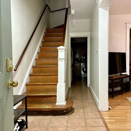 Washington Dc, Private Room With Parking Trendy Neighborhood-2