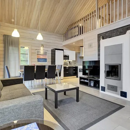 Villa Huurre - 200 M From The Waters Of Lake Pyhaejaervi-3