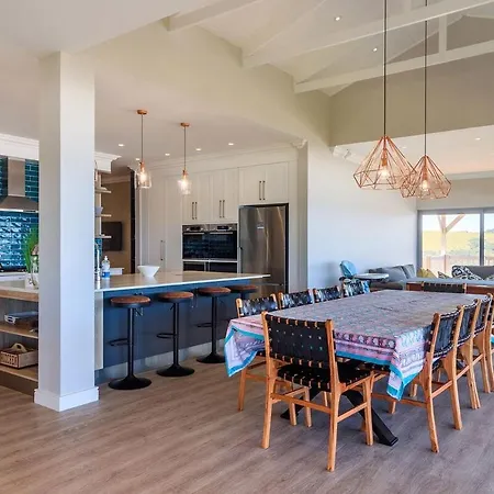 Morgans View Beach House-3