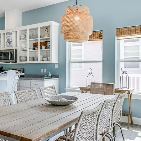 Coastal Retreat I 5 Bedrooms With Game Room-2