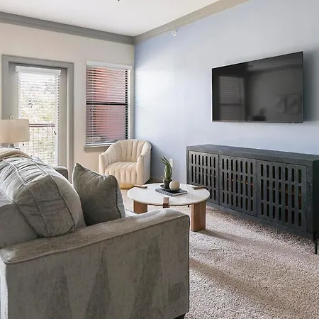Landing Apartments - Harlow Spring Cypress-3