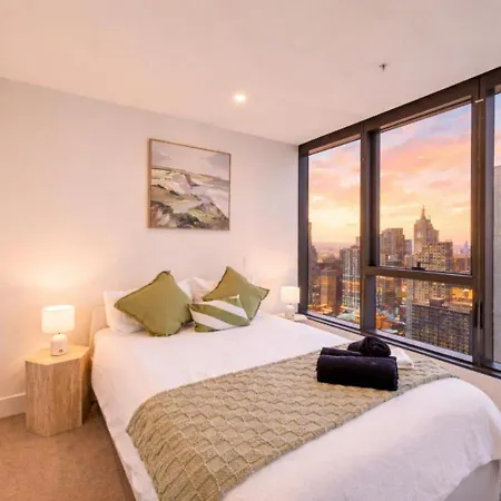 3 Bedroom Cbd Apartment With Pool, Gym & Spa With Gorgeous City Views-2