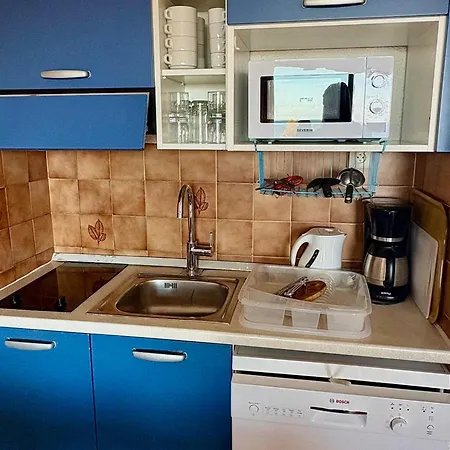 Appartement Pour 8 Pers. Avec Vue Mer Et Wi-Fi A Roquebrune-Cap-Martin - Fr-1-827-26-2