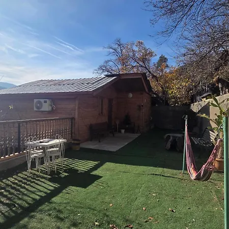 Mountain Garden Cottage-2