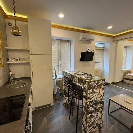 Main City Center Apt-2