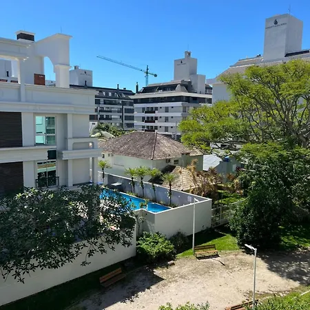 Apartamento 3 Suites A 100M Da Praia-2